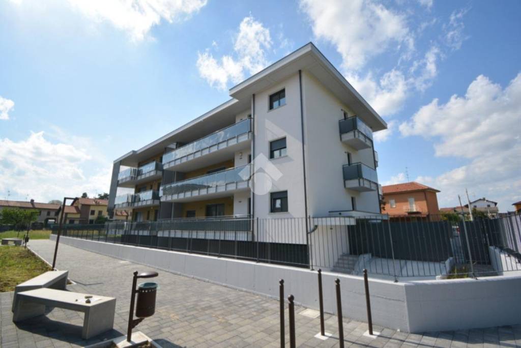 appartamento in vendita a Cornate d'Adda