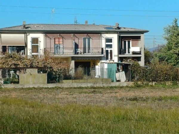 casa indipendente in vendita a Cornate d'Adda