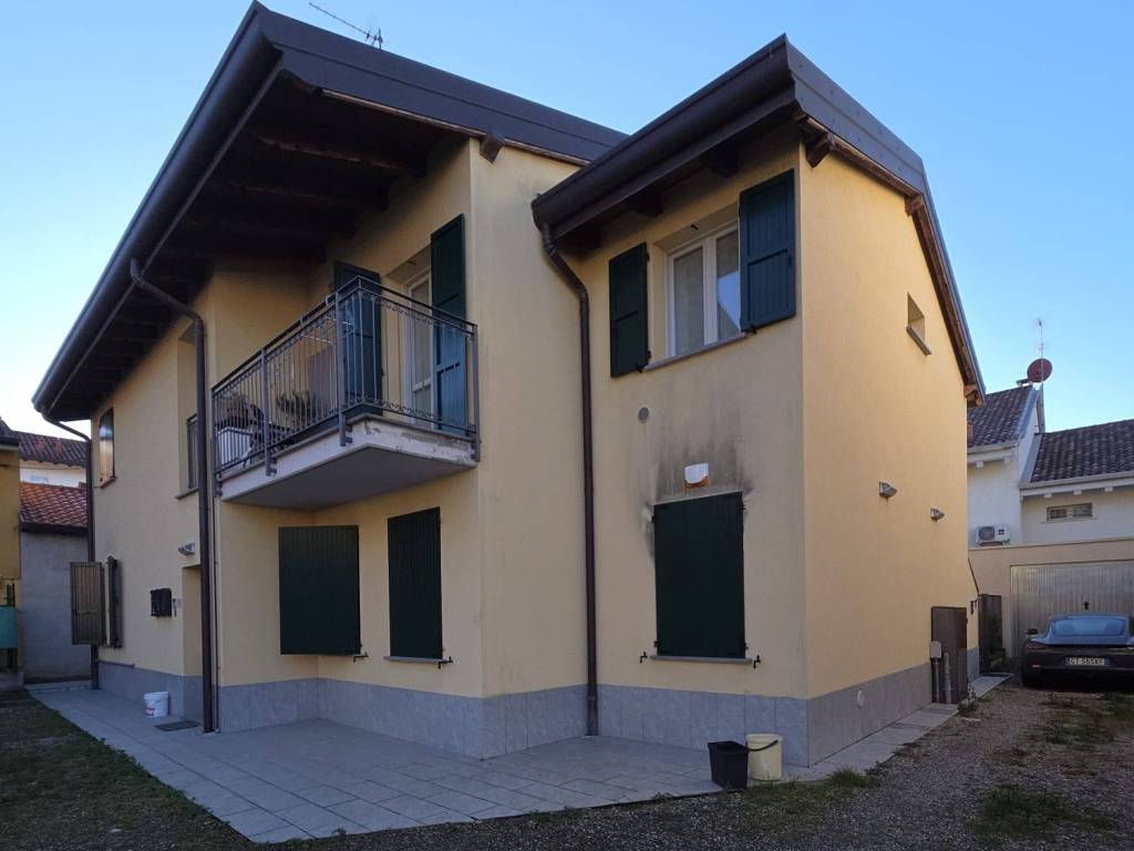 appartamento in vendita a Cornate d'Adda