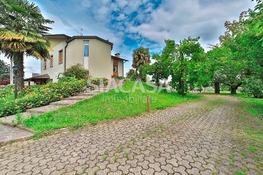 casa indipendente in vendita a Cornate d'Adda