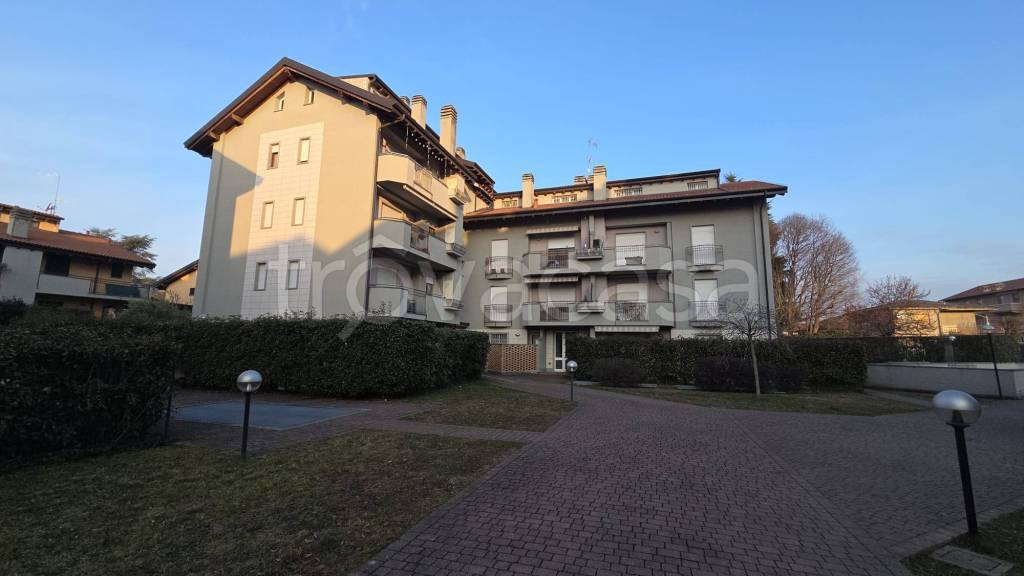 appartamento in vendita a Cornate d'Adda