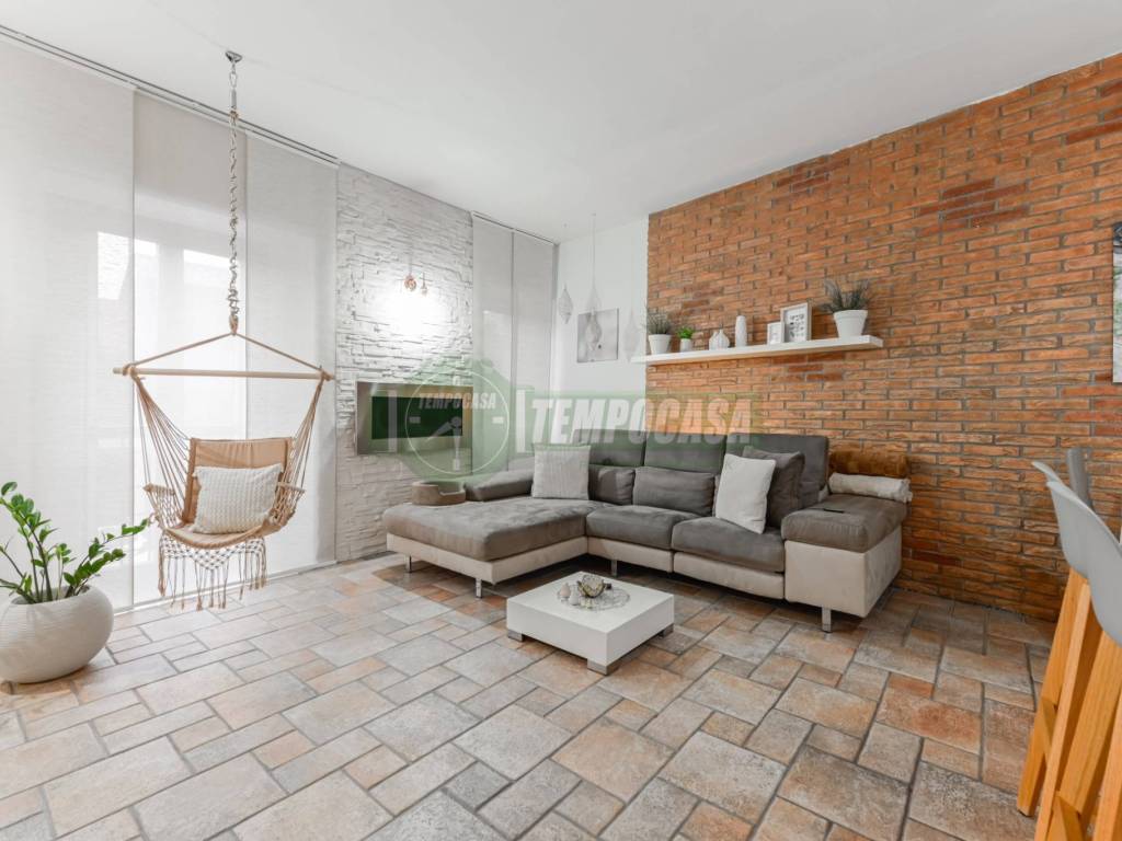 appartamento in vendita a Cornate d'Adda