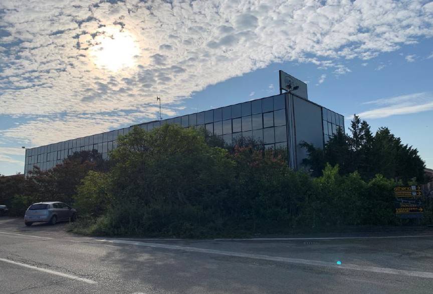 negozio in vendita a Cornate d'Adda