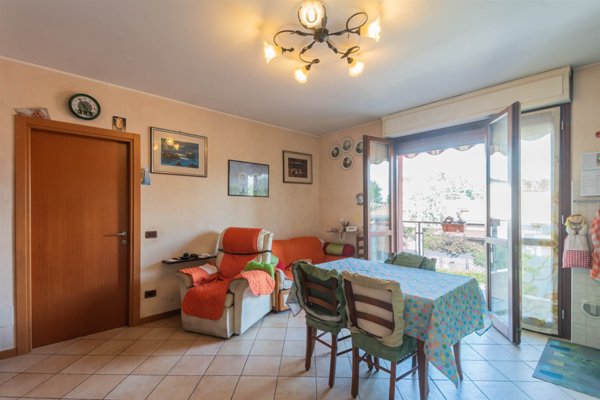 appartamento in vendita a Cornate d'Adda in zona Colnago