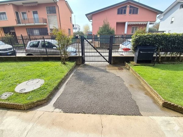 appartamento in vendita a Cornate d'Adda