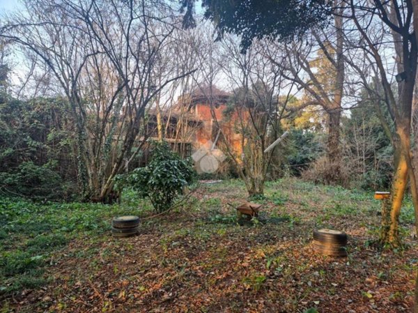 appartamento in vendita a Cornate d'Adda in zona Porto d'Adda