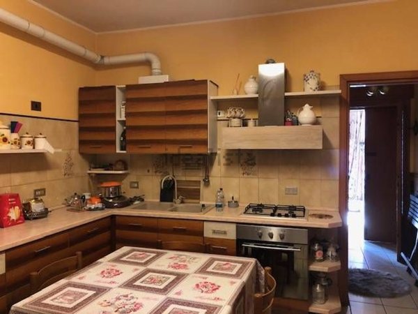 appartamento in vendita a Cornate d'Adda in zona Colnago