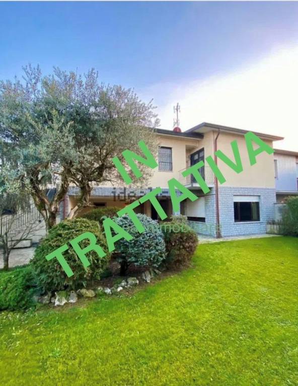 casa indipendente in vendita a Cornate d'Adda in zona Colnago