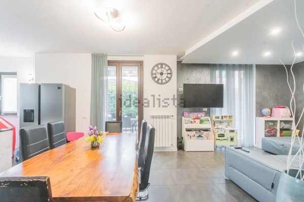 appartamento in vendita a Cornate d'Adda