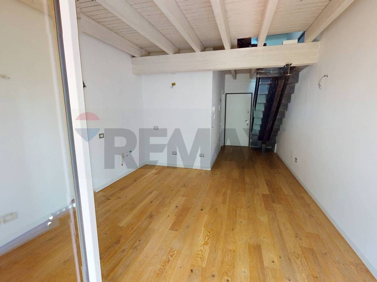 appartamento in vendita a Cornate d'Adda in zona Colnago