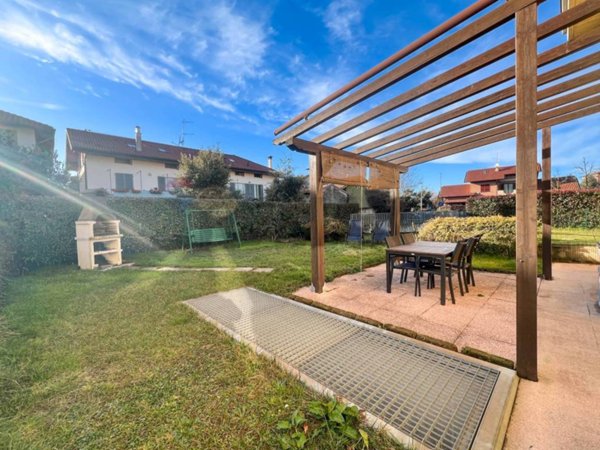 appartamento in vendita a Cornate d'Adda