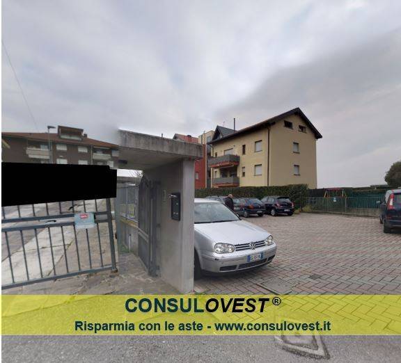 appartamento in vendita a Cornate d'Adda in zona Colnago