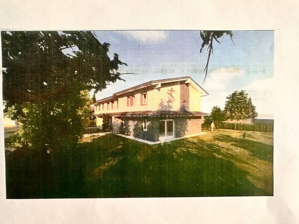 casa indipendente in vendita a Cornate d'Adda in zona Porto d'Adda