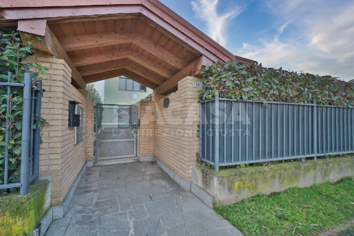 appartamento in vendita a Cornate d'Adda