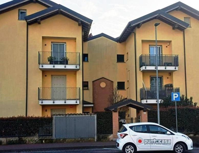 appartamento in vendita a Cornate d'Adda in zona Colnago
