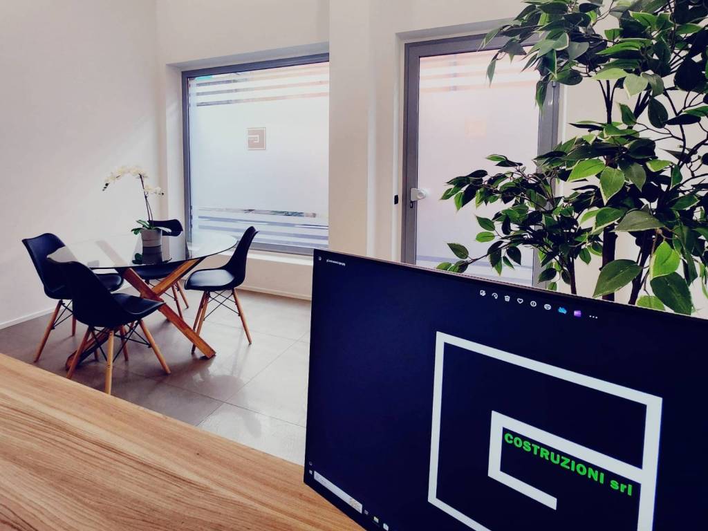 negozio in vendita a Cornate d'Adda