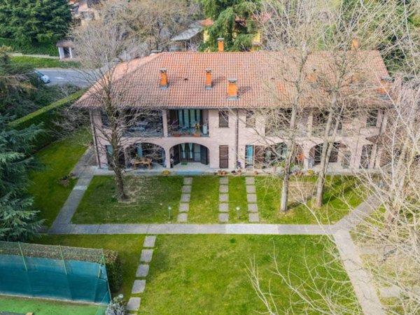 appartamento in vendita a Cornate d'Adda in zona Porto d'Adda