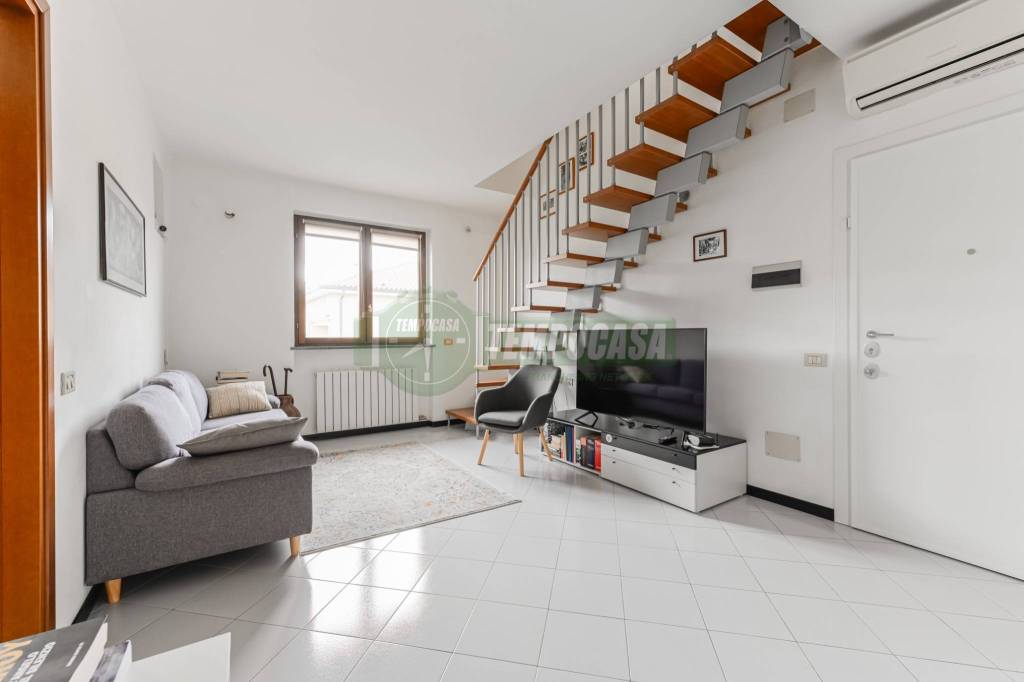 appartamento in vendita a Cornate d'Adda