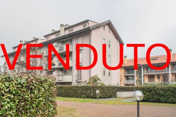 appartamento in vendita a Cornate d'Adda in zona Colnago