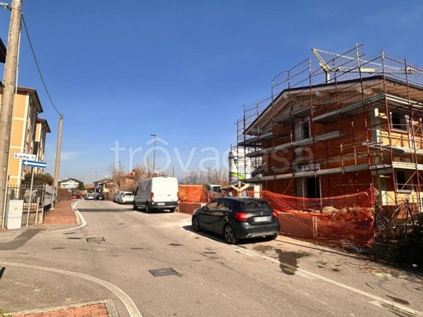 casa indipendente in vendita a Cornate d'Adda