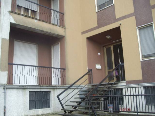 appartamento in vendita a Cornate d'Adda in zona Colnago