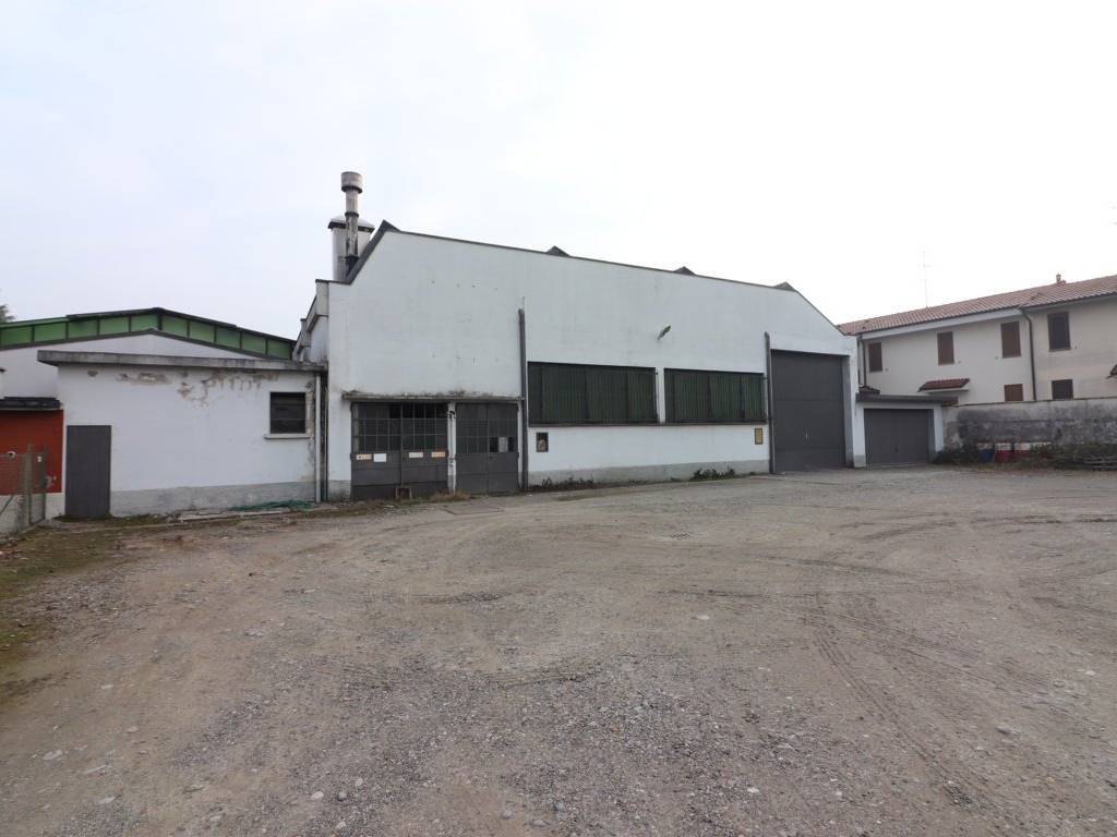 terreno agricolo in vendita a Cornate d'Adda