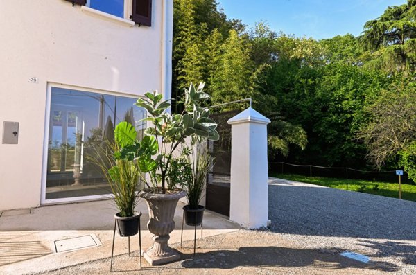 casa indipendente in vendita a Cornate d'Adda in zona Porto d'Adda
