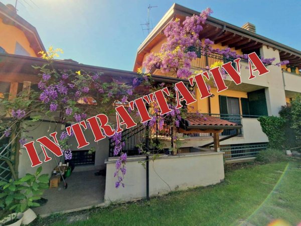 casa indipendente in vendita a Cornate d'Adda in zona Colnago