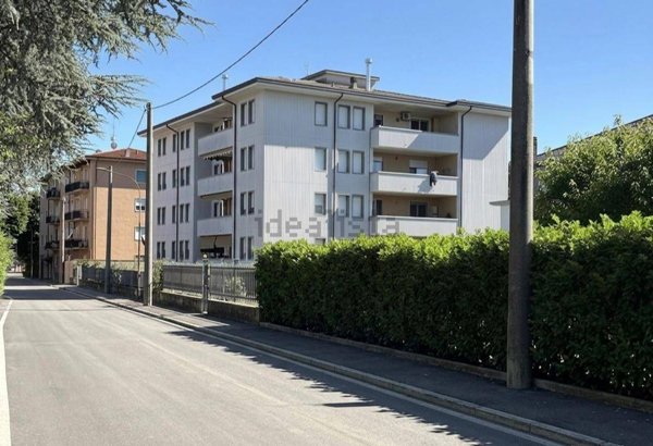 appartamento in vendita a Cornate d'Adda in zona Colnago