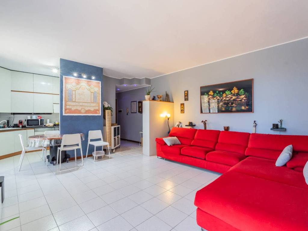 appartamento in vendita a Cornate d'Adda in zona Colnago