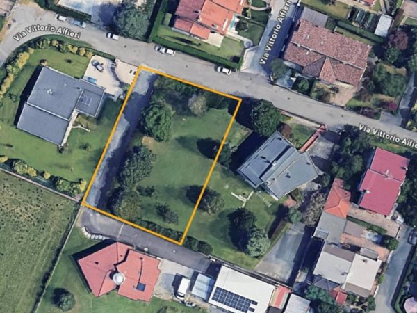 terreno edificabile in vendita a Cornate d'Adda