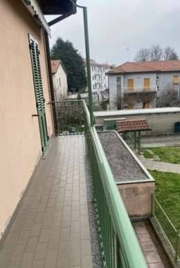 appartamento in vendita a Cornate d'Adda in zona Colnago