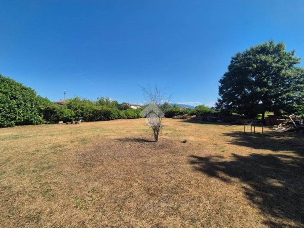 terreno agricolo in vendita a Cornate d'Adda in zona Colnago