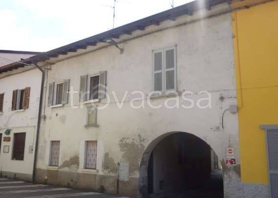appartamento in vendita a Cornate d'Adda in zona Colnago