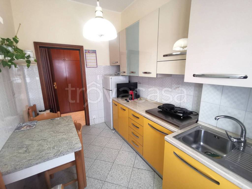 appartamento in vendita a Cornate d'Adda in zona Colnago