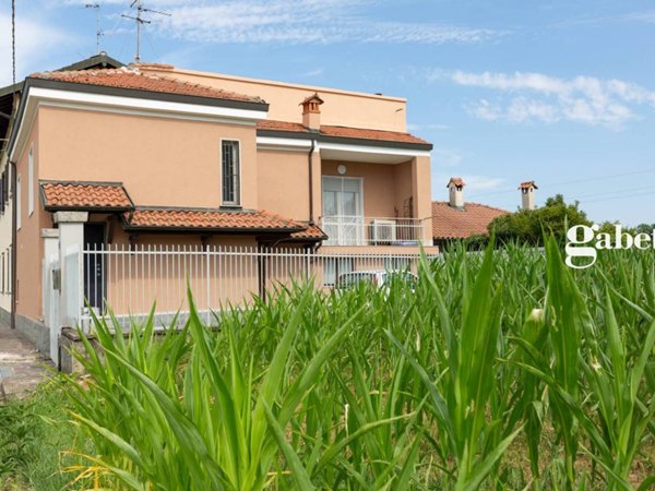casa indipendente in vendita a Cornate d'Adda