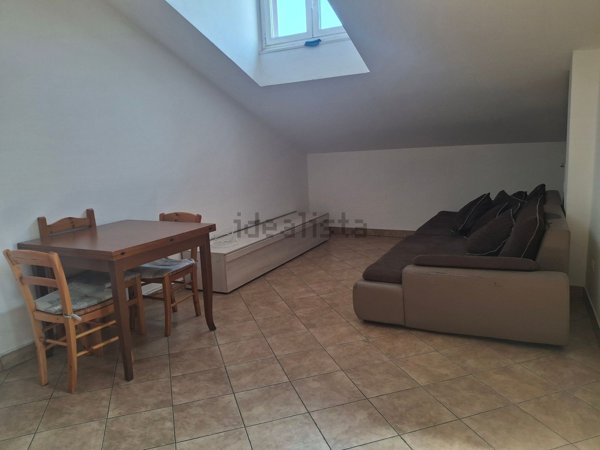 appartamento in vendita a Cornate d'Adda in zona Colnago
