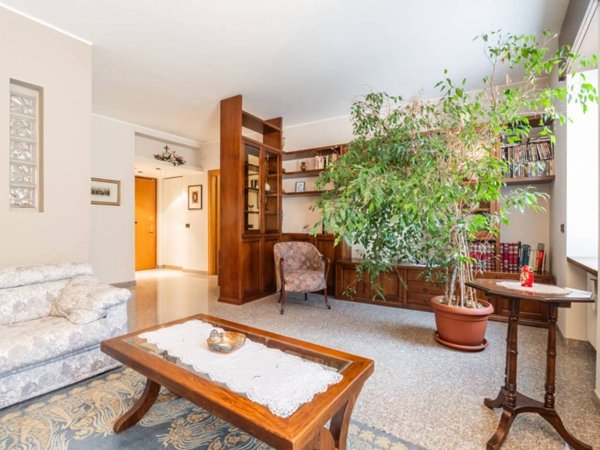casa indipendente in vendita a Cornate d'Adda in zona Colnago