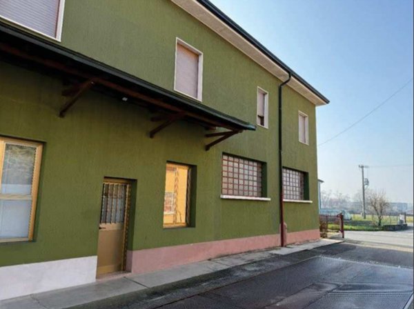 appartamento in vendita a Cornate d'Adda in zona Colnago