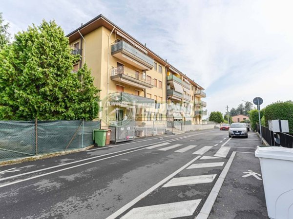 appartamento in vendita a Cornate d'Adda in zona Colnago