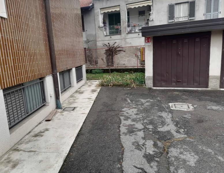 box auto in vendita a Cornate d'Adda in zona Colnago