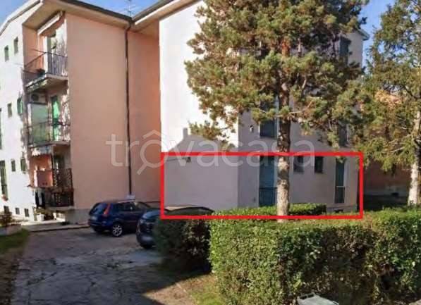 appartamento in vendita a Cornate d'Adda in zona Colnago