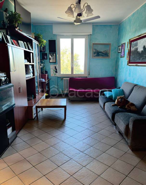 appartamento in vendita a Cornate d'Adda in zona Colnago