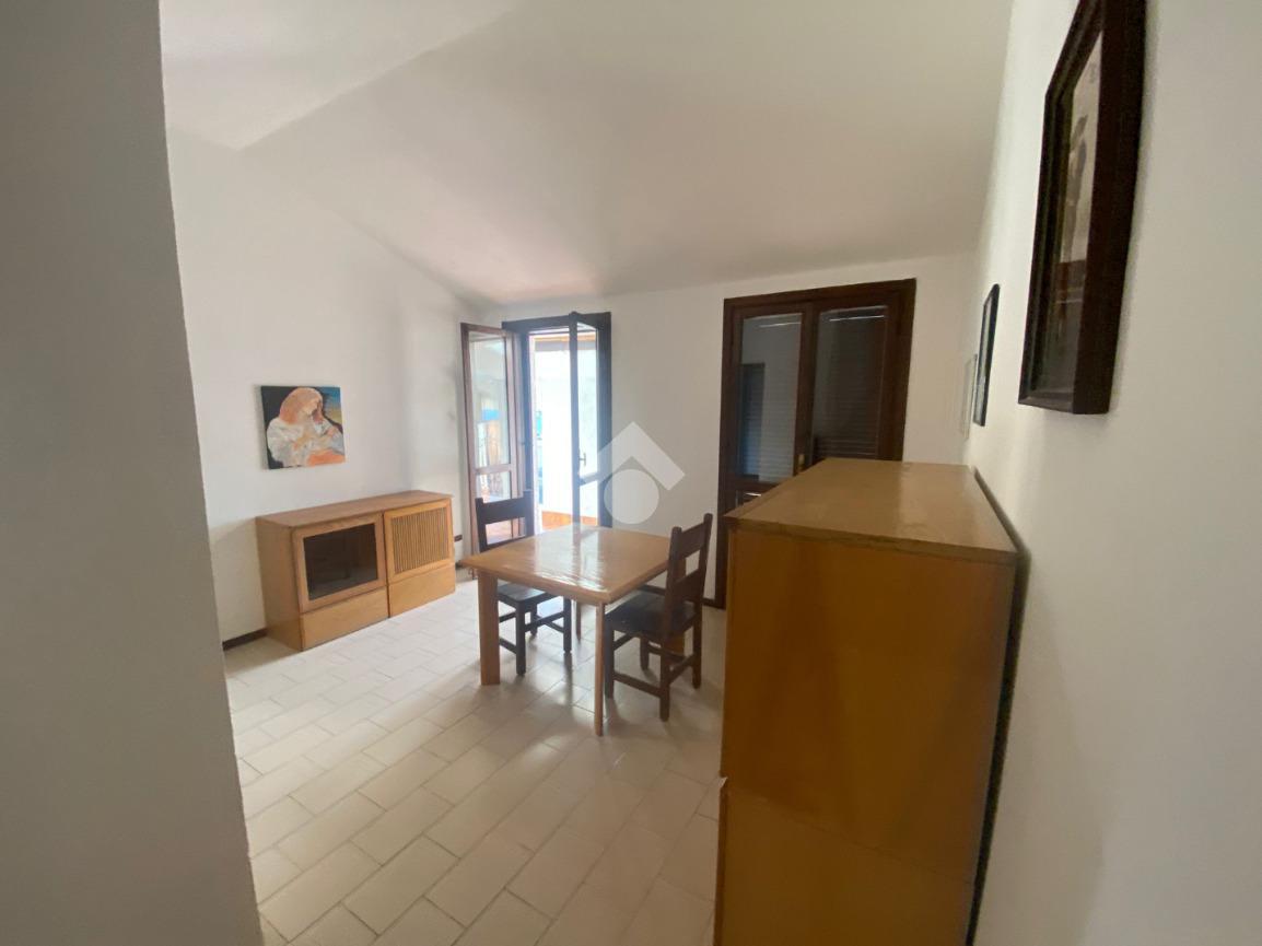 appartamento in vendita a Lentate sul Seveso in zona Copreno