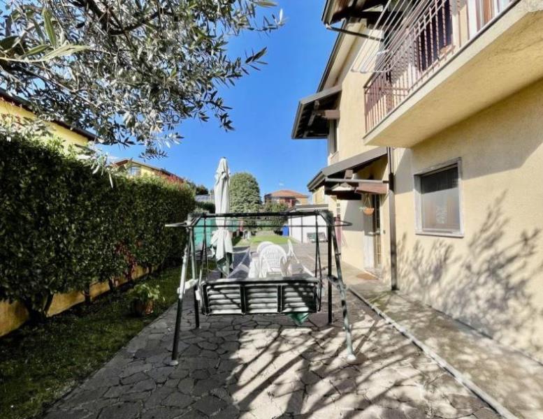 casa indipendente in vendita a Lentate sul Seveso