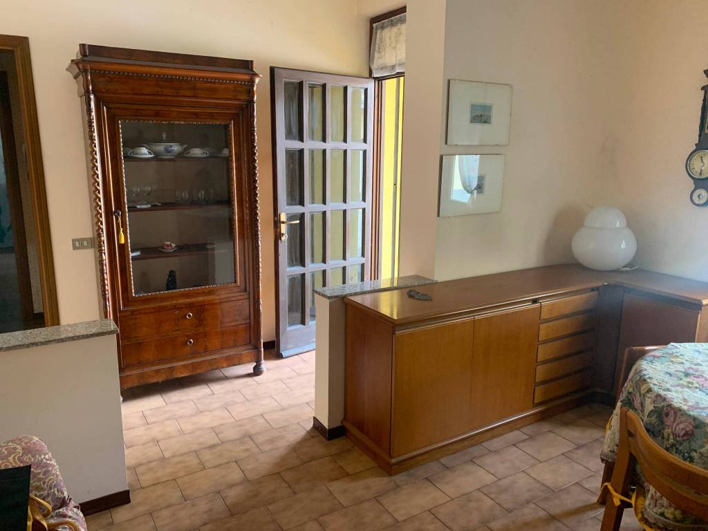 appartamento in vendita a Lentate sul Seveso in zona Birago