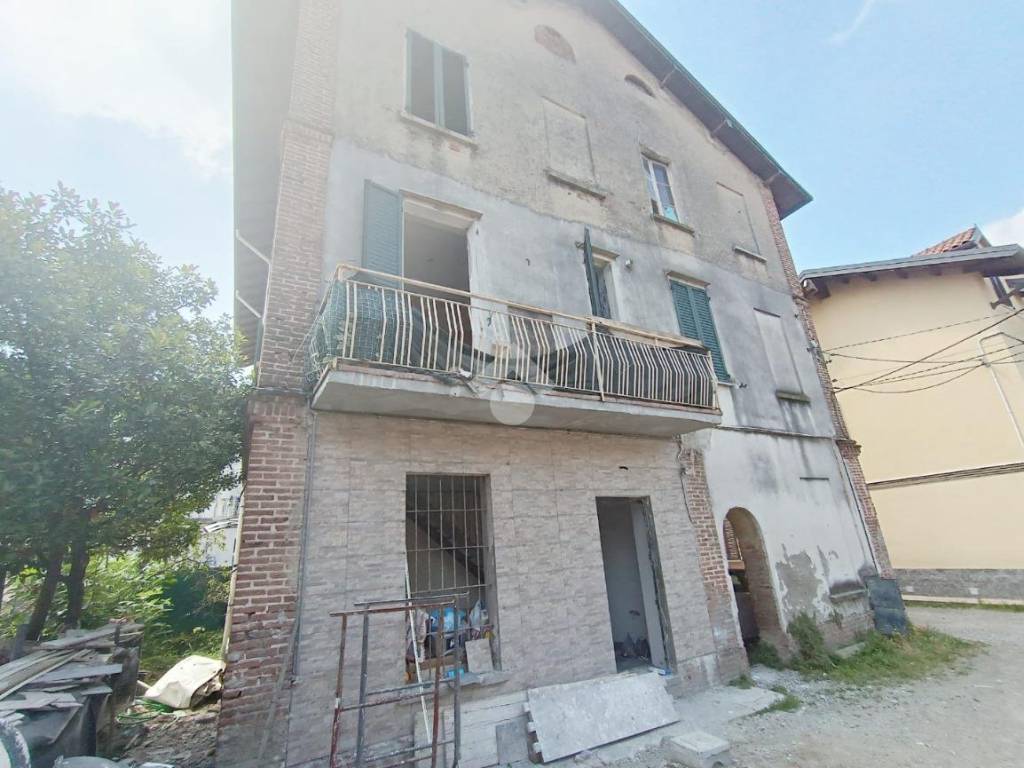 appartamento in vendita a Lentate sul Seveso in zona Camnago