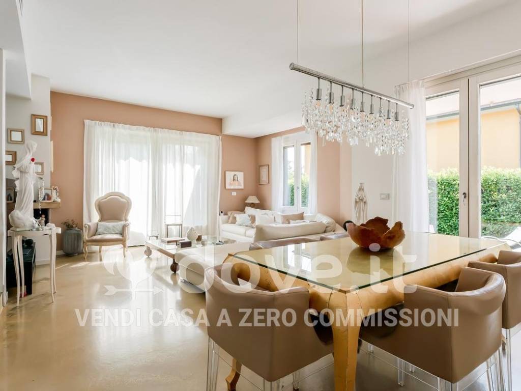 casa indipendente in vendita a Lentate sul Seveso