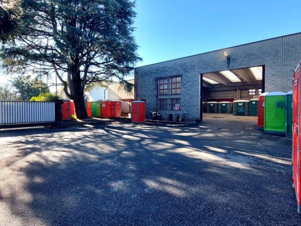 locale commerciale in vendita a Lentate sul Seveso
