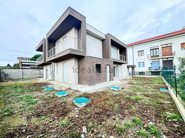 casa indipendente in vendita a Lentate sul Seveso